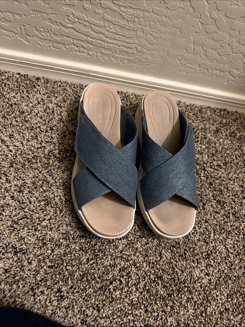 Easy Spirit Women's Denim Blue Crisscross Slide Mules